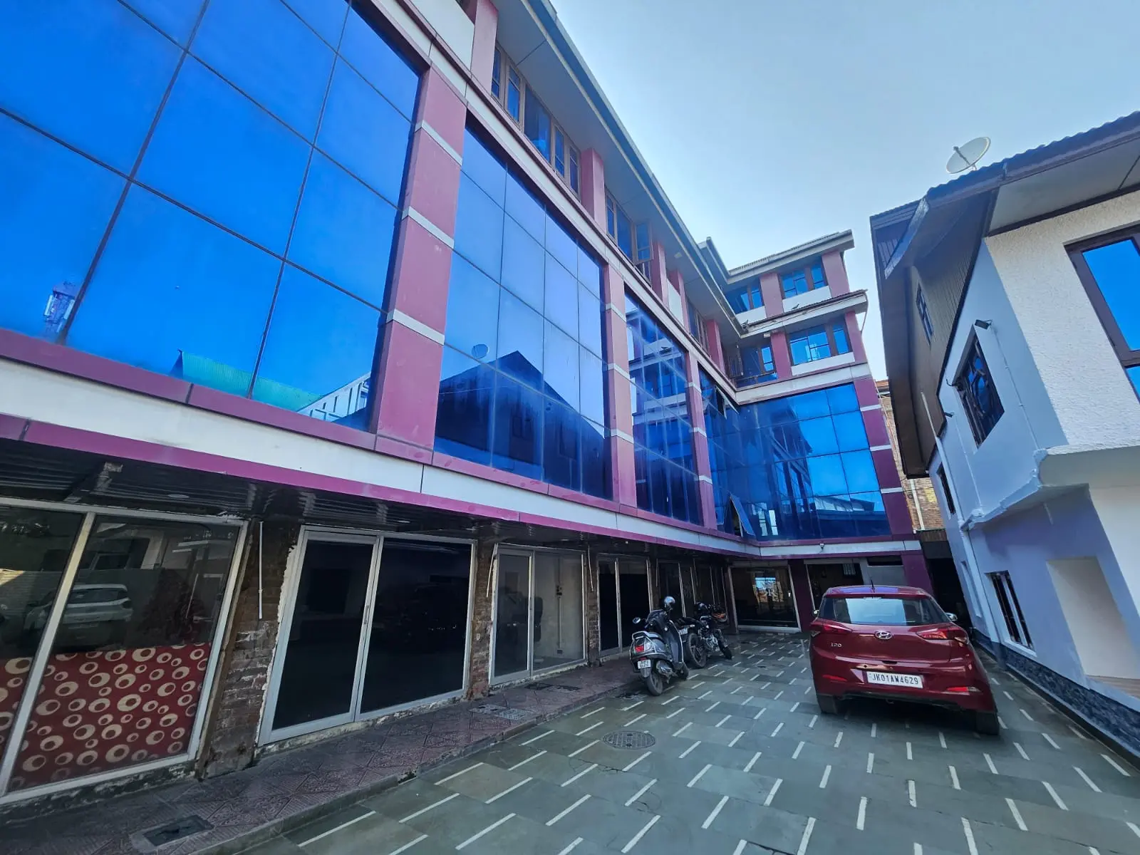 Kashmir Royale Resort